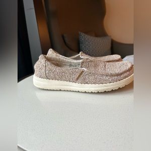 Hey dude shoes